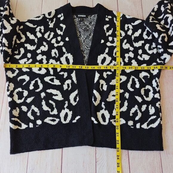 Express open front leopard print cardigan sz S NWOT - Picture 8 of 9